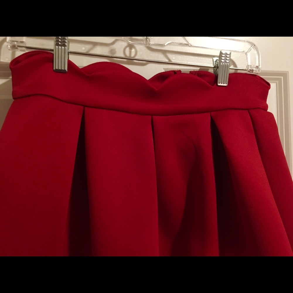 Blue Rain Elegant Scalloped-Edge Red Skirt - Picture 4 of 8